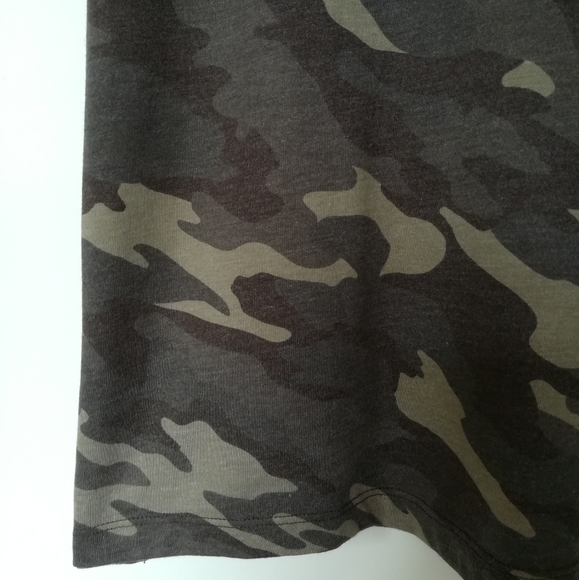 Mudd NWOT V-neck  T-shirt , size M - Picture 5 of 8